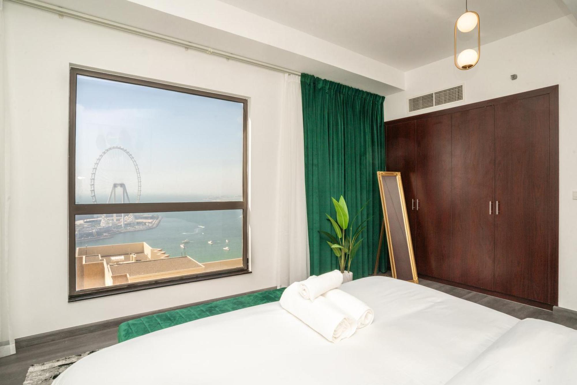 Route 66 Beach Hostel Dubai Exterior foto